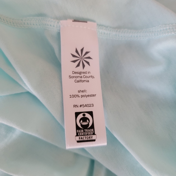 Athleta Cut out Repetition Tank - Picture 7 of 8